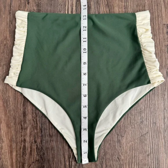 Joanna Ortiz Selva Green Bikini Set - Small - Picture 14 of 16